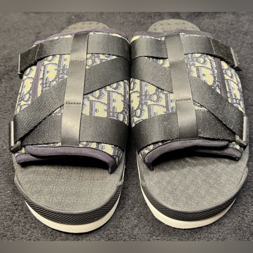 Dior alpha sandal. Used in good condition.